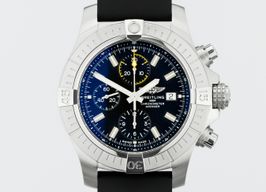 Breitling Avenger A13317101B1X2 (2023) - Zwart wijzerplaat 45mm Staal