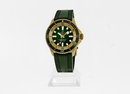 Breitling Superocean 42 N17375201L1S1 (2024) - Green dial 42 mm Bronze case