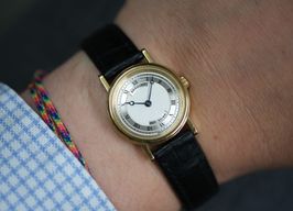 Breguet Classique 8560BA/11/942 (2002) - Silver dial 31 mm Yellow Gold case