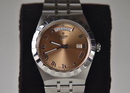 Tudor Royal 28600 (2025) - Roze wijzerplaat 41mm Staal