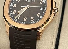 Patek Philippe Aquanaut 5167 (2020) - Brown dial 40 mm Rose Gold case