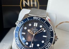 Omega Seamaster Diver 300 M 210.30.42.20.03.002 (2023) - Blauw wijzerplaat 42mm Staal