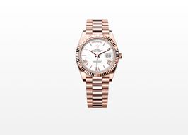 Rolex Day-Date 40 228235 (2024) - White dial 40 mm Rose Gold case