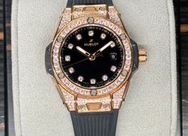 Hublot Classic Fusion 565.OX.1480.RX.1604 (2025) - Black dial 38 mm Rose Gold case