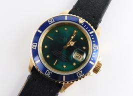 Rolex Submariner Date 16808 -