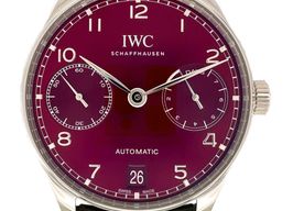 IWC Portuguese Automatic IW500714 (2022) - Rood wijzerplaat 42mm Staal