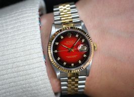 Rolex Datejust 36 16233 (1992) - Red dial 36 mm Gold/Steel case