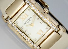 Patek Philippe Twenty~4 4920R-010 -