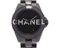 Chanel J12 H7418 (2024) - Black dial 38 mm Ceramic case