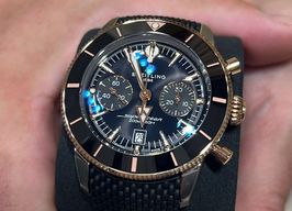 Breitling Superocean Heritage UB0156H11B1S1 (2025) - Black dial 42 mm Gold/Steel case