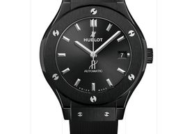 Hublot Classic Fusion 565.CM.1470.RX (2025) - Zwart wijzerplaat 38mm Keramiek