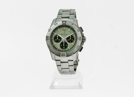 Breitling Avenger AB0147101L1A1 (2024) - Groen wijzerplaat 44mm Staal