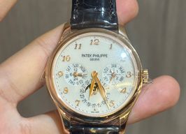 Patek Philippe Perpetual Calendar 5327R-001 -