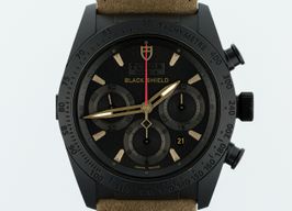 Tudor Fastrider Black Shield 42000CN (2018) - Zwart wijzerplaat 42mm Staal