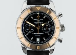 Breitling Superocean Heritage Chronograph U2337012/BB81-200S (Onbekend (willekeurig serienummer)) - Zwart wijzerplaat 44mm Goud/Staal