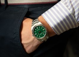 Rolex Oyster Perpetual 41 124300 -