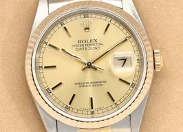 Rolex Datejust 36 16233 (2000) - Champagne dial 36 mm Gold/Steel case