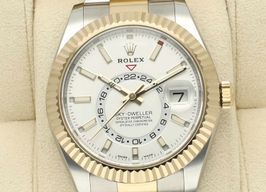 Rolex Sky-Dweller 326933 -