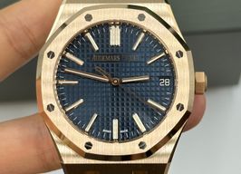 Audemars Piguet Royal Oak Selfwinding 15510OR.OO.D315CR.02 (2023) - Blue dial 41 mm Rose Gold case