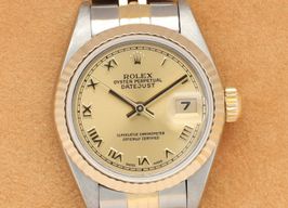 Rolex Lady-Datejust 79173 (2001) - Champagne wijzerplaat 26mm Goud/Staal