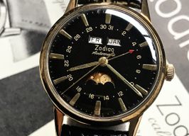 Zodiac Vintage 743.908 (1962) - Black dial 34 mm Gold/Steel case