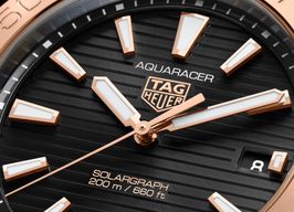 TAG Heuer Aquaracer WBP1121.BB0003 (2025) - Zwart wijzerplaat 40mm Goud/Staal