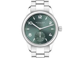 NOMOS Club Automat 746 (2024) - Green dial 37 mm Steel case