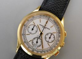 Vacheron Constantin Historiques 49002 (1995) - White dial 36 mm Yellow Gold case