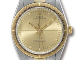 Rolex Oyster Perpetual 1038 (Unknown (random serial)) - Gold dial 34 mm Yellow Gold case