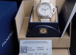 Panerai Luminor Submersible PAM01226 (2023) - White dial 44 mm Steel case