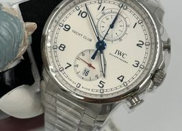 IWC Portuguese Yacht Club Chronograph IW390702 (2023) - Wit wijzerplaat 45mm Staal