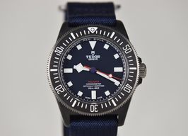 Tudor Pelagos 25707KN (2025) - Blauw wijzerplaat 42mm Carbon