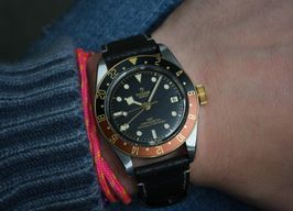 Tudor Black Bay GMT 79833MN (2022) - Zwart wijzerplaat 41mm Staal