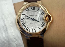 Cartier Ballon Bleu 33mm W6920097 (2024) - Wit wijzerplaat 33mm Roségoud