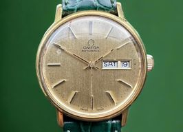 Omega Genève 161.009 (1975) - Gold dial 34 mm Gold/Steel case