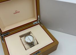 Omega De Ville Prestige 434.20.40.20.02.002 (2023) - Zilver wijzerplaat 40mm Goud/Staal