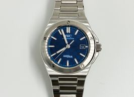 IWC Ingenieur Automatic IW328907 (2025) - Blauw wijzerplaat 40mm Staal