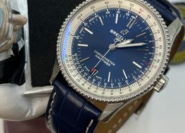 Breitling Navitimer A17325211C1P1 (2023) - Blauw wijzerplaat 38mm Staal