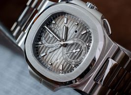 Patek Philippe Nautilus 5990/1A-001 -