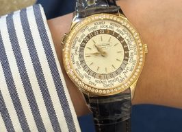 Patek Philippe World Time 7130R-013 (2021) - Wit wijzerplaat 36mm Roségoud