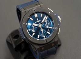 Hublot Big Bang 44 mm 301.CI.7170.LR (2022) - Blue dial 44 mm Ceramic case