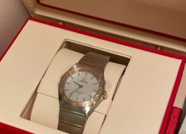 Omega Constellation Quartz 131.20.28.60.02.001 (2024) - Zilver wijzerplaat 28mm Staal