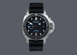 Panerai Luminor Submersible PAM01683 (2022) - Black dial 42 mm Steel case