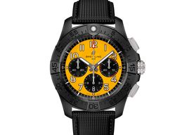 Breitling Avenger SB0147101I1X2 (2024) - Geel wijzerplaat 44mm Keramiek