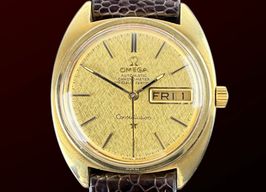 Omega Constellation Day-Date 168.019 (1970) - Gold dial 35 mm Gold/Steel case