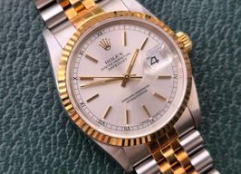 Rolex Datejust 36 16233 (1990) - Silver dial 36 mm Gold/Steel case