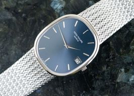 Patek Philippe Golden Ellipse 3605/001 (1977) - Blue dial 38 mm White Gold case