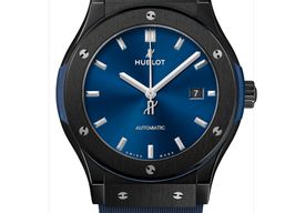 Hublot Classic Fusion Blue 542.CM.7170.RX (2025) - Blauw wijzerplaat 42mm Keramiek