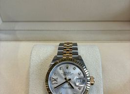 Rolex Lady-Datejust 279173 (2024) - White dial 28 mm Gold/Steel case