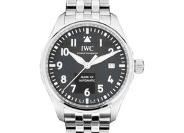 IWC Pilot Mark IW328202 (2025) - Zwart wijzerplaat 40mm Staal